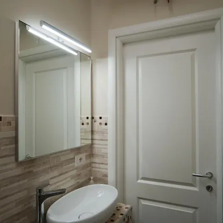 Silenzioso Monolocale In Zona Parioli *